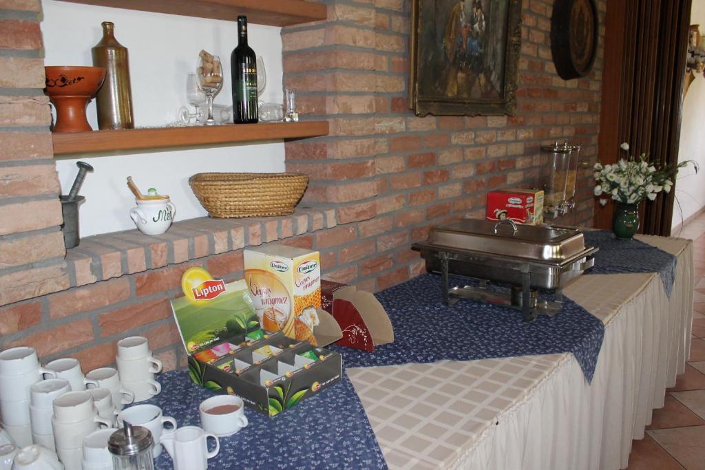Bajor Panzio Bed and Breakfast Kecskemét Eksteriør billede